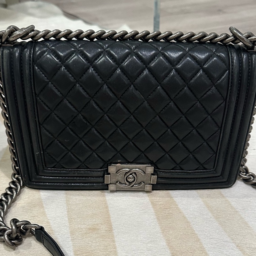 Chanel LIKE Le Boy Caviar Quilted Medium Boy Flap Black